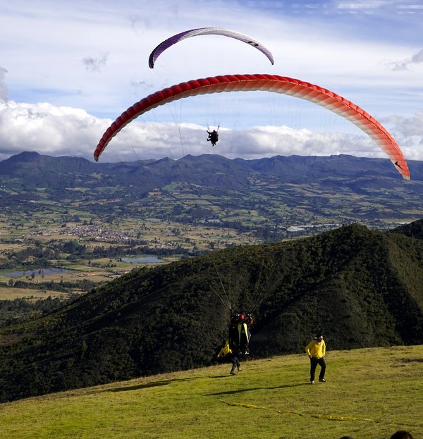 Quels sont les meilleurs spots pour faire du parapente en Colombie ?